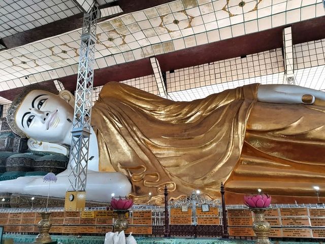 Shwethalyaung Buddha: A Timeless Reclining Giant of Myanmar