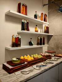 Elegance in Every Sip – My Time at Le Méridien Lounge
