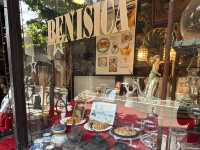 【東京 有楽町】昭和の雰囲気が残るレトロな喫茶店、珈琲館 紅鹿舎
