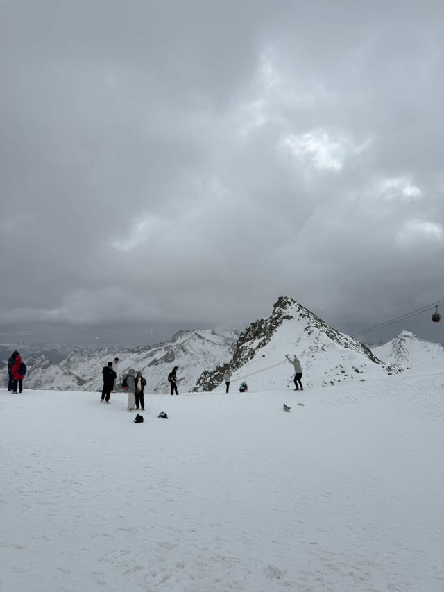 ต๋ากู่กลาเซียร์ Dagu glacier