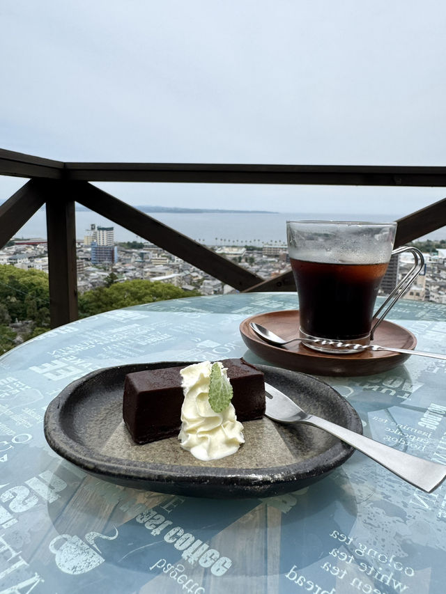 【大分グルメ】別府湾と別府の街並みが一望できる丘の上のカフェ