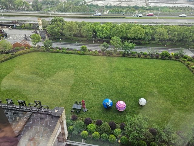 A Mini Disneyland Stay at Garden Rezen Hotel Shanghai – Perfect for Families!
