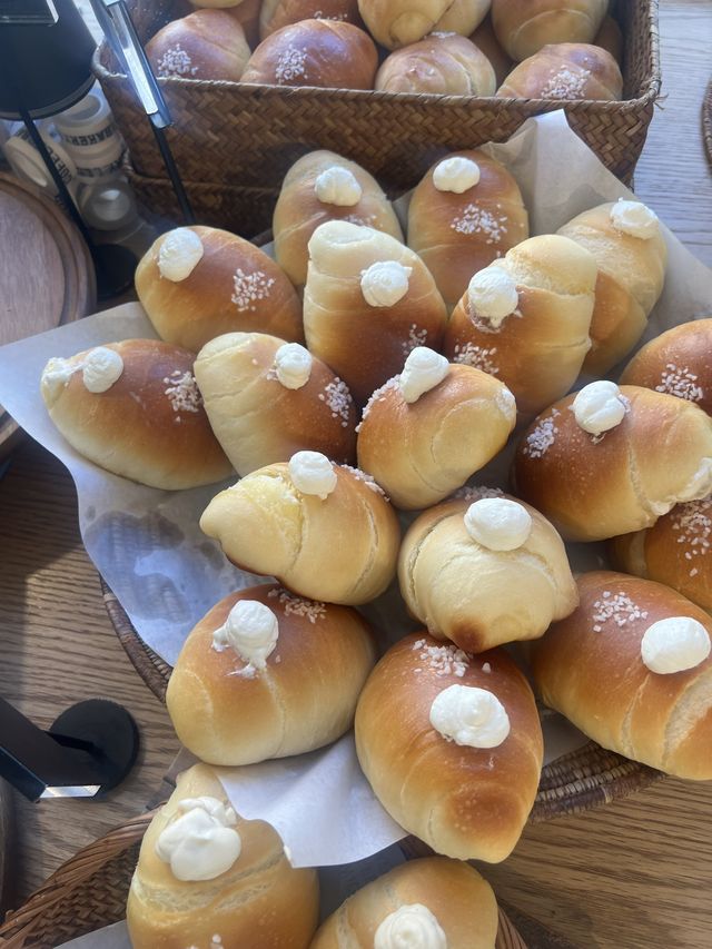 Lowide Coffee Bakery