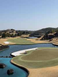 Yoshii Country Club – Tropical-Themed Fairways in Gunma