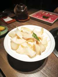 主打野生菌火鍋的高質餐廳