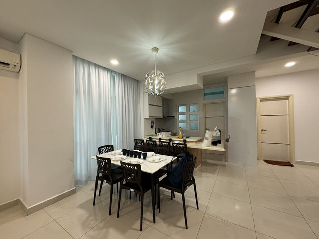 🏠 Batman-Themed Duplex at 1Medini – Fun & Spacious Stay for Big Families