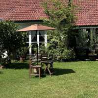  Sunsixmoon Cafe 