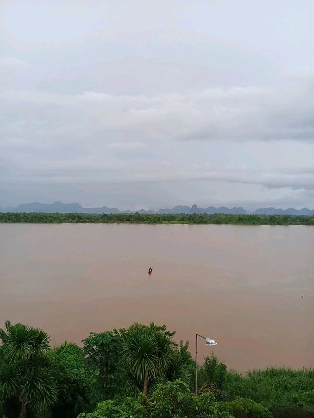 ทริปปล่อยใจเที่ยวลาว