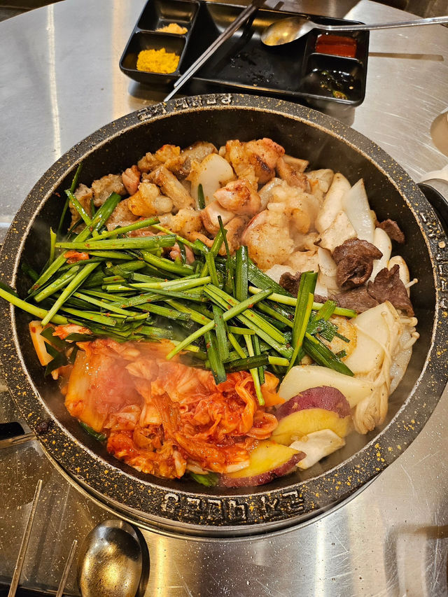 🇰🇷ファイヤーショーも見れるホルモン屋さん🍖
