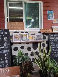 #Aoy'S Little Farm & Bakery