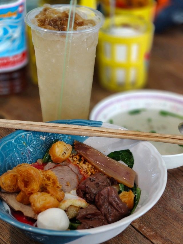 🍜 ก๋วยเตี๋ยวกลับใจ 