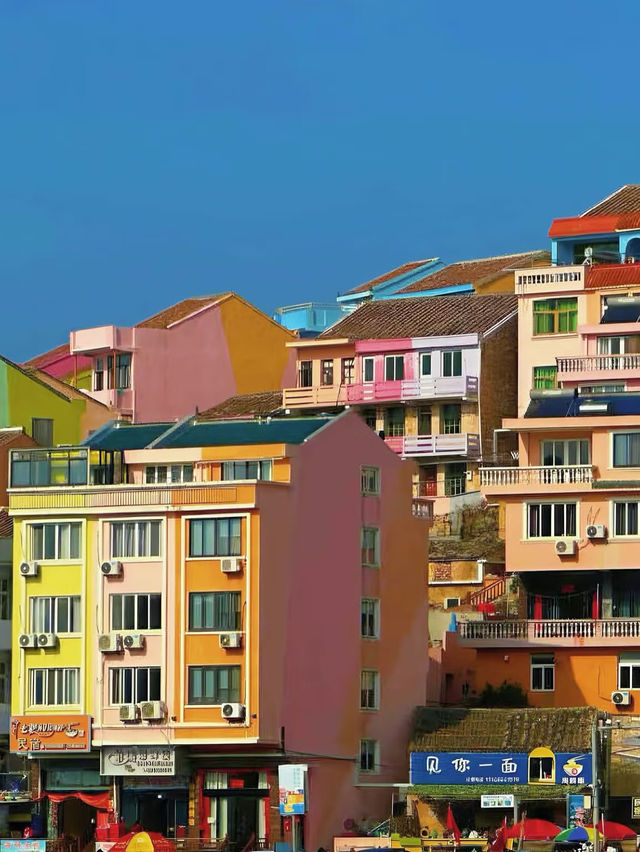 Not Italy, but a Hidden Gem in Zhejiang – The Vibrant Fishing Village of Xiaoruocun