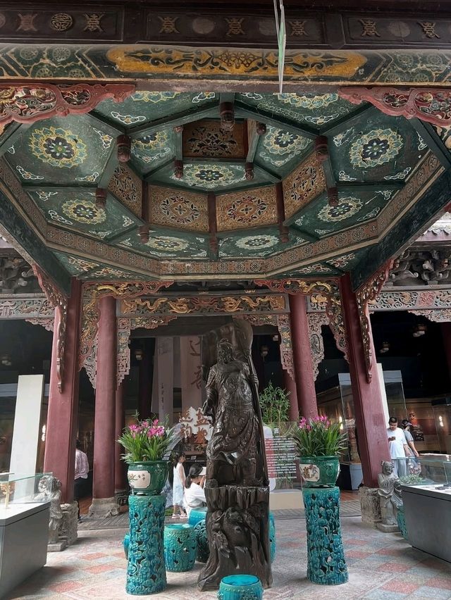Zigong Is Dinosaurs, Lanterns, and Unexpected Good Vibes