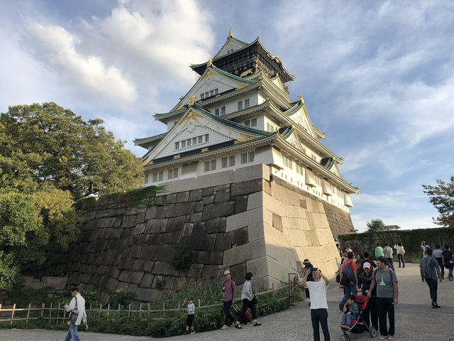 【大阪城公園｜大阪府大阪市 「天下統一を夢見た男の城。いまは市民と旅人の憩いの場に」】