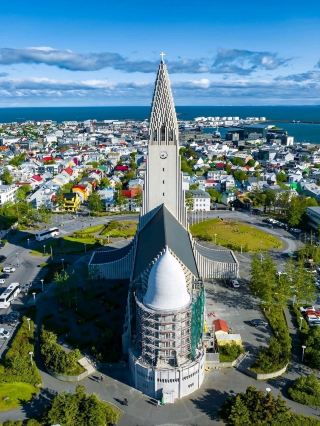 ❄️ Reykjavík Wonders: Gateway to Iceland’s Natural Magic