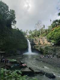 A Refreshing Escape to Tegenungan Waterfall