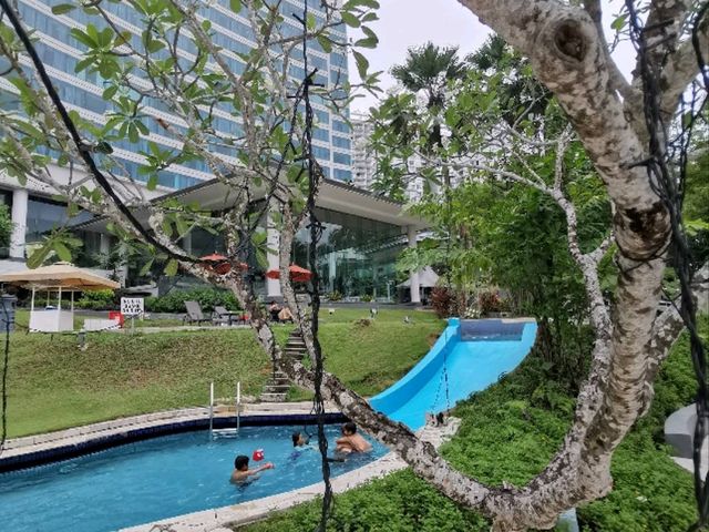 Seaside Serenity Meets City Comfort at Thistle Johor Bahru