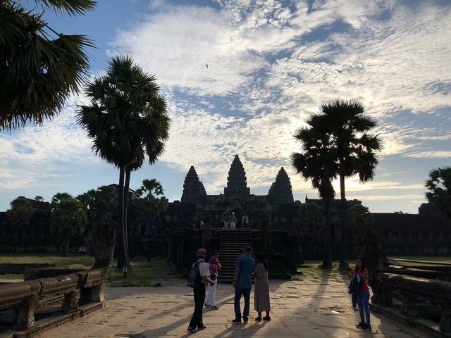 Incridible bike trip around Angkor Wat