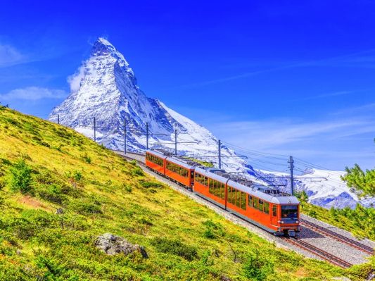Zermatt เมืองเล็กกลางขุนเขา กับวิว Matterhorn 
