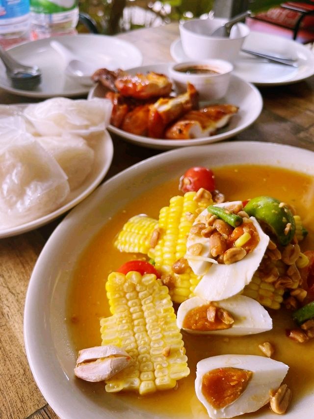 “ส้มตำไร่ใหญ่”