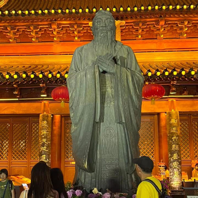 🏮 Fuzimiao – Nanjing’s Lively Old Quarter 🏮