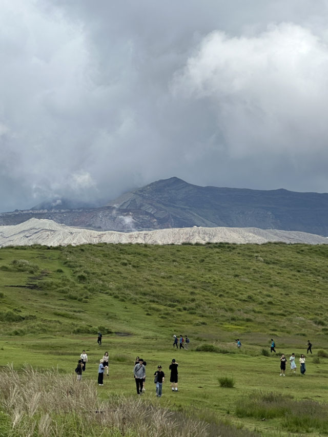 九月漫步草千里，在火山腳下感受無邊綠意