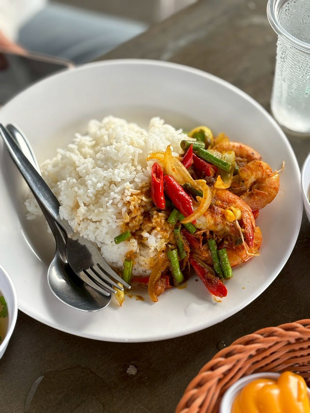 ร้านจ๊ะบอม 🍛