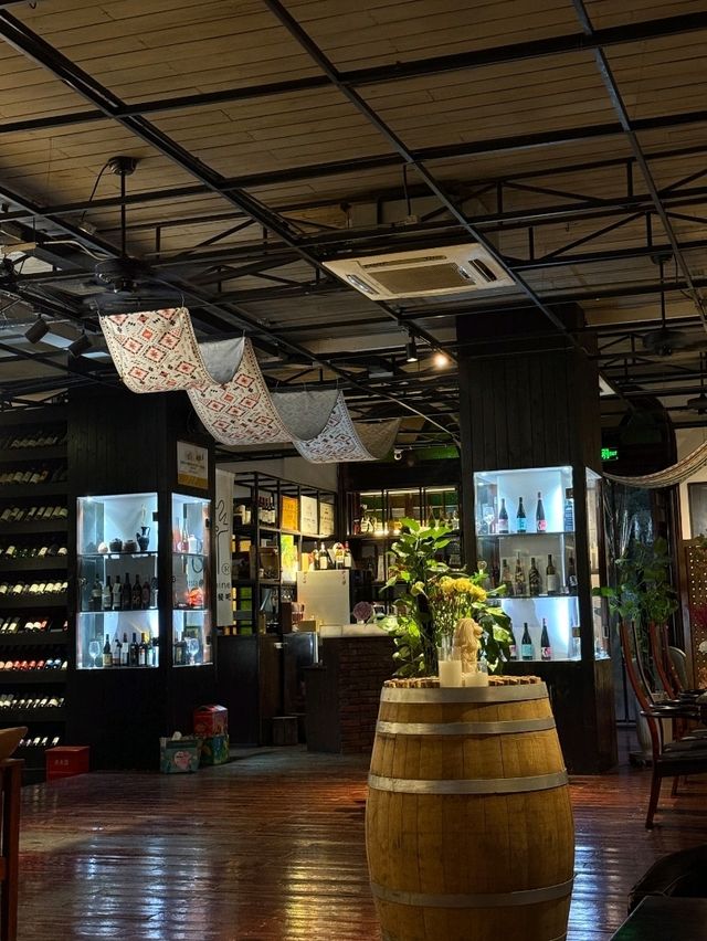 Chic Brick Loft🍷