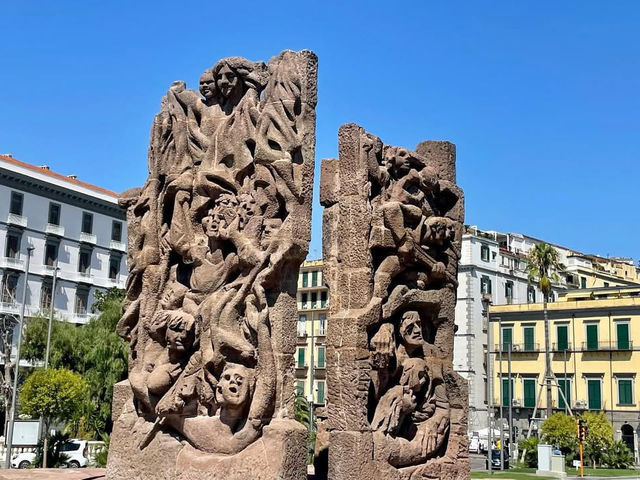Vibrant Life and History in Napoli