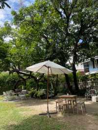หลงรักบ้านสีขาว | Narisa Cafe & Creative Space ☕️