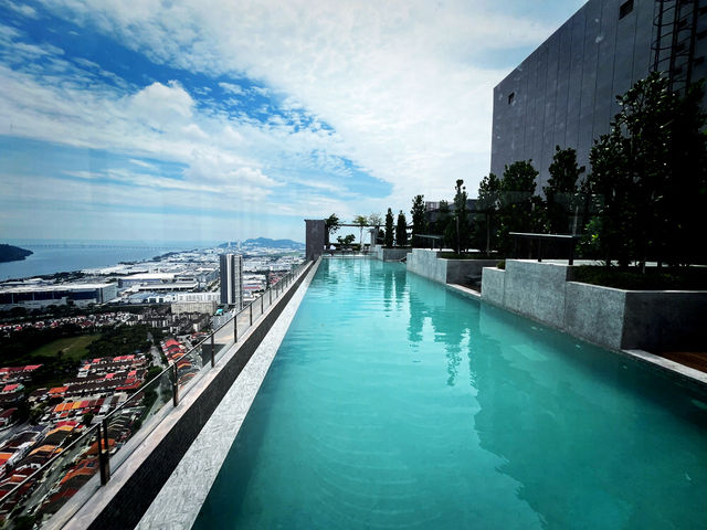 Iconic Regency Service Residence — Modern Comfort with Stunning Views in Bayan Lepas