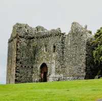Where Sea Meets Silence: A Solo Journey to Llansteffan Castle