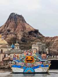 🎃 Halloween Magic at DisneySea Japan 🕸️✨