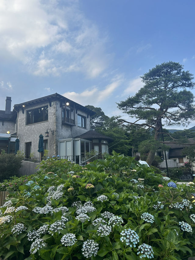 箱根・仙石原の隠れ宿。露天風呂付客室で贅沢な温泉と旬の和食を満喫。 箱根・仙石原の隠れ宿。露天風呂付客室で贅沢な温泉と旬の和食を満喫。