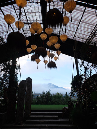 Ngopi Santai dengan View Alam di Kalang Ulu Berastagi