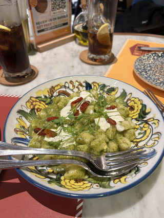 [Silom] Explore Saladaeng to the fullest! 3 carefully selected foodie spots near At 21.