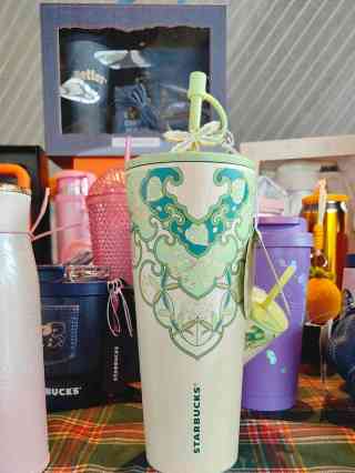 2026 Starbucks (ZhongLou) | 西安レストランの観光ガイドと旅行体験 