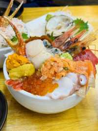 小樽三角市場，JR站旁1分鐘的海鮮天堂！