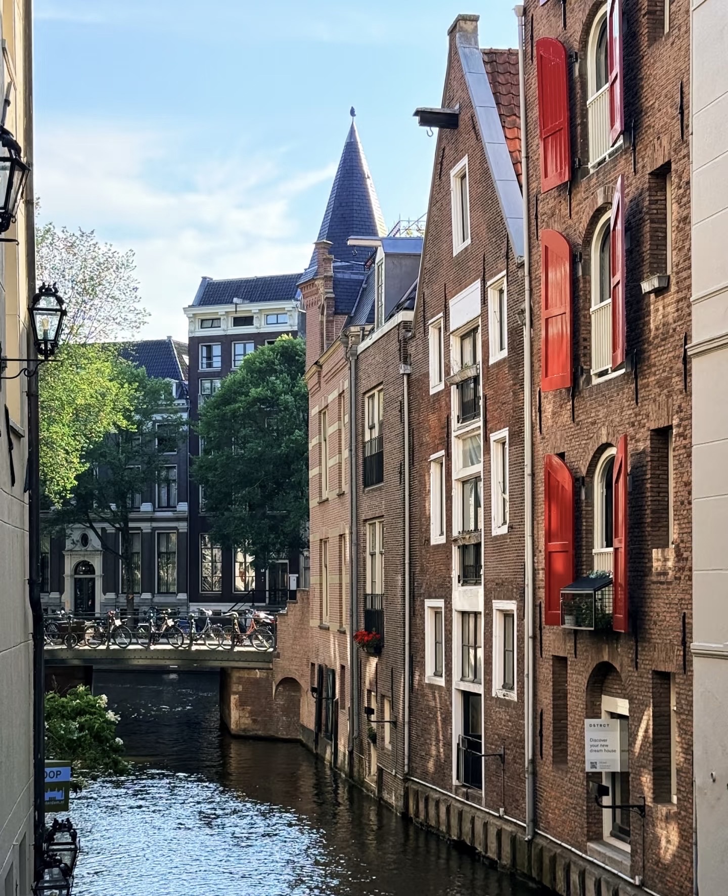 Amsterdam Berhasil Mencuri Hati Saya — Kanal, Sepeda, Jalanan Cantik & Kota yang Bagaikan Kartu Pos