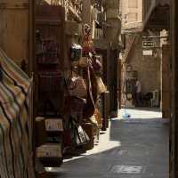 Souq between in the skyscrapers 🏙️ 
