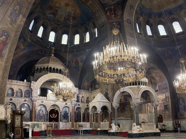 St. Alexander Nevsky Cathedral 🗺️