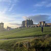 Looking for panoramic views of Edinburgh?