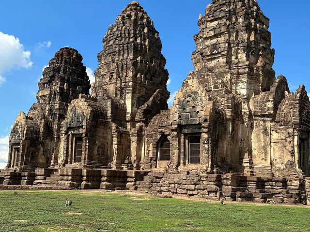 Phra Prang Sam Yot 🇹🇭