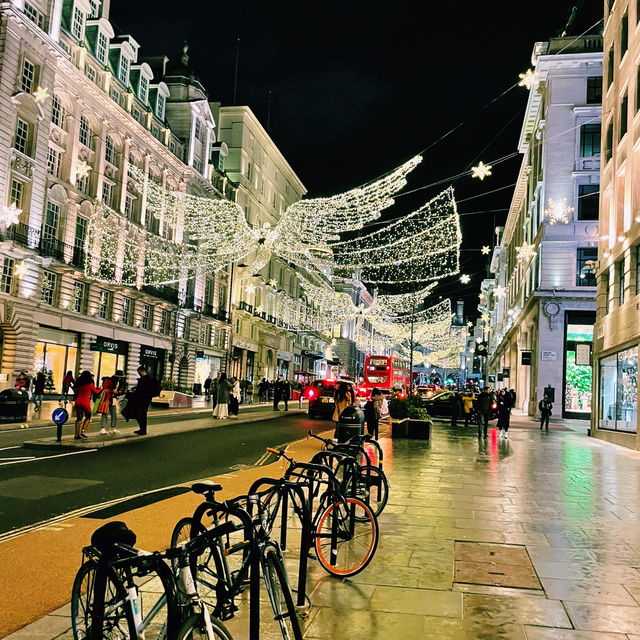 Oxford Street to Piccadilly Circus: London’s Electric Stroll of Style & Lights 🎭🌆