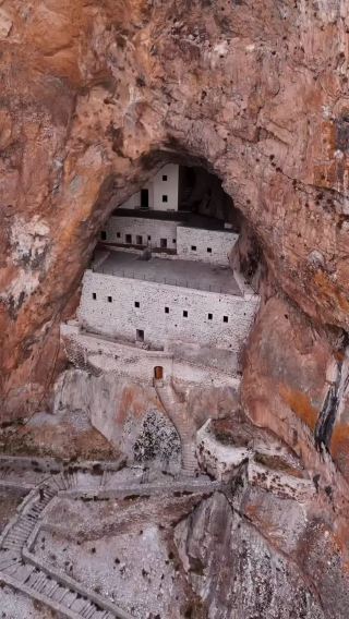 ⛰️ Virgin Mary Monastery (Meryem Ana Manastırı), Şebinkarahisar – A Cliff‑Carved Byzantine Marvel