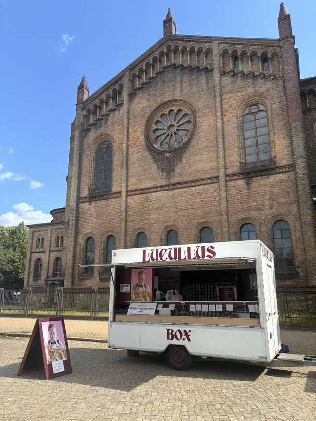 Day Trip to Potsdam - 40 Mins from Berlin City Centre ✨