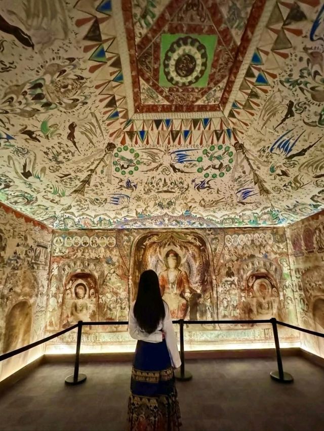 🎨 Mogao Caves – The Thousand Buddhas Hidden in the Desert