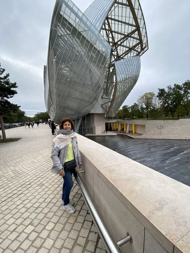 Fondation Louis Vuitton Review: Architecture, Art & Nature in Paris