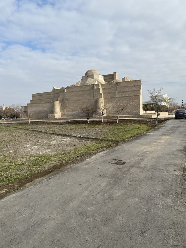 Uzbekistan Trip: Visiting Bukhara’s Moat Iconic Buildings!