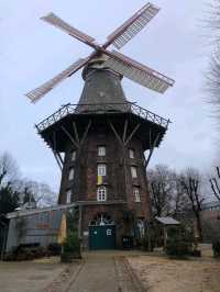 🎃 Halloween Magic in Bremen: Spooky Sights & Thrills to Do! 🧙♀️🦇